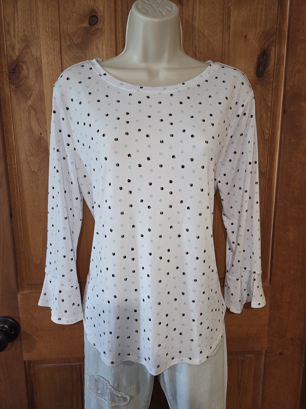 Elle White And‎ Blue Dot 3/4 Sleeve Blouse